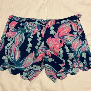 Lilly Pulitzer Shorts - Side Zip - Scalloped Hem - Size 2